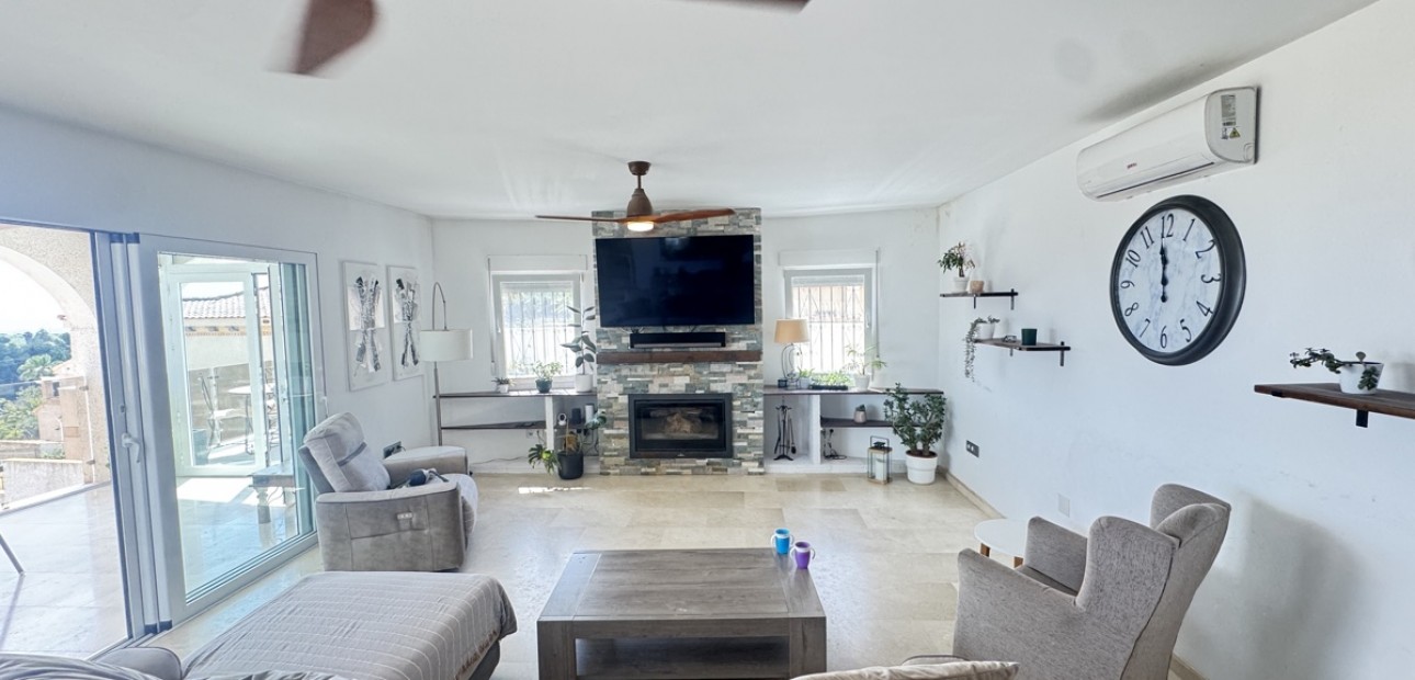Venta - Detached Villa -
San Miguel de Salinas - Las Comunicaciones