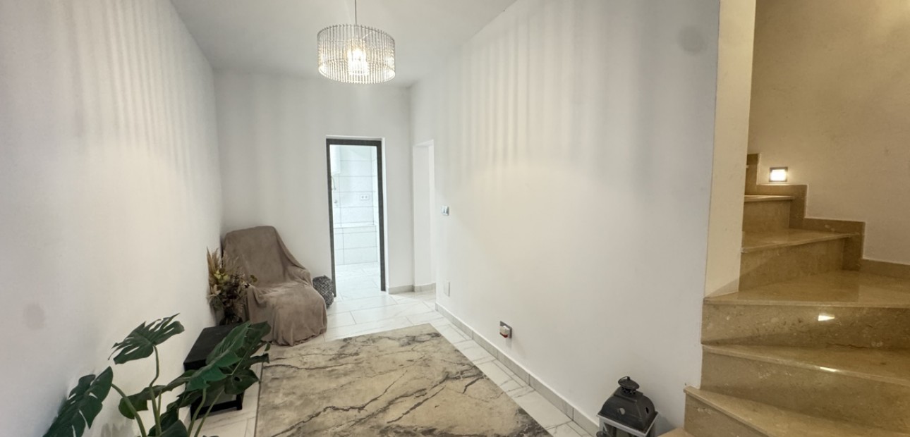 Venta - Detached Villa -
San Miguel de Salinas - Las Comunicaciones
