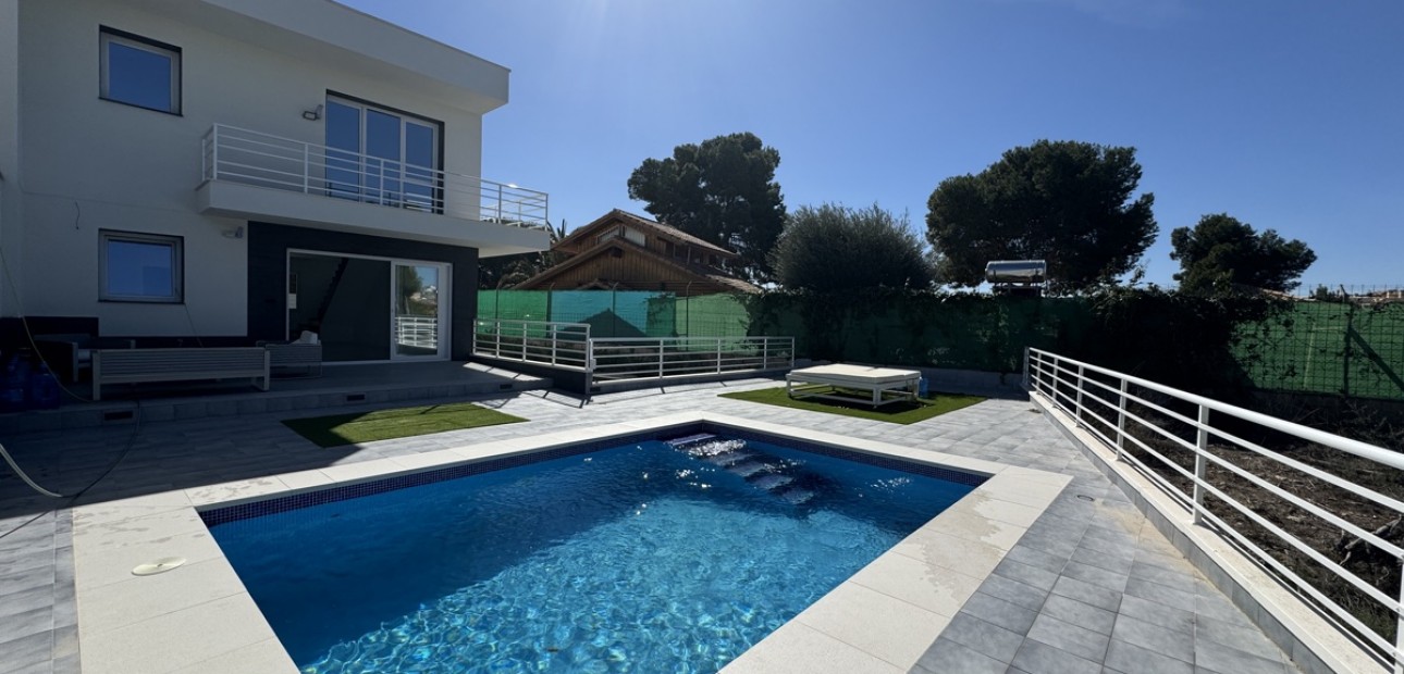 Venta - Detached Villa -
Torrevieja - Los Balcones