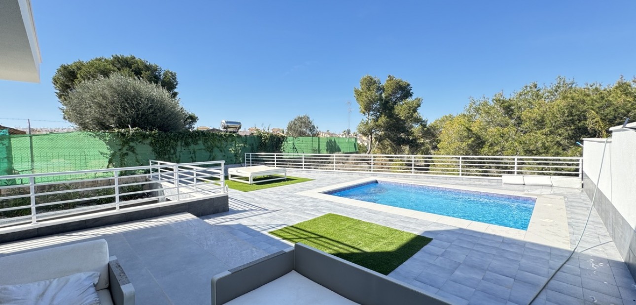 Venta - Detached Villa -
Torrevieja - Los Balcones