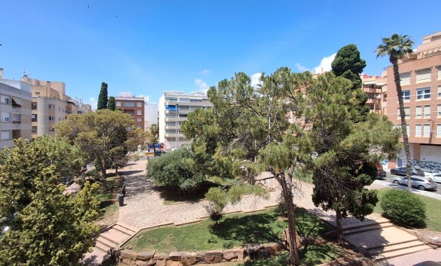 Venta - Apartamento / piso -
Torrevieja - Playa Del Cura