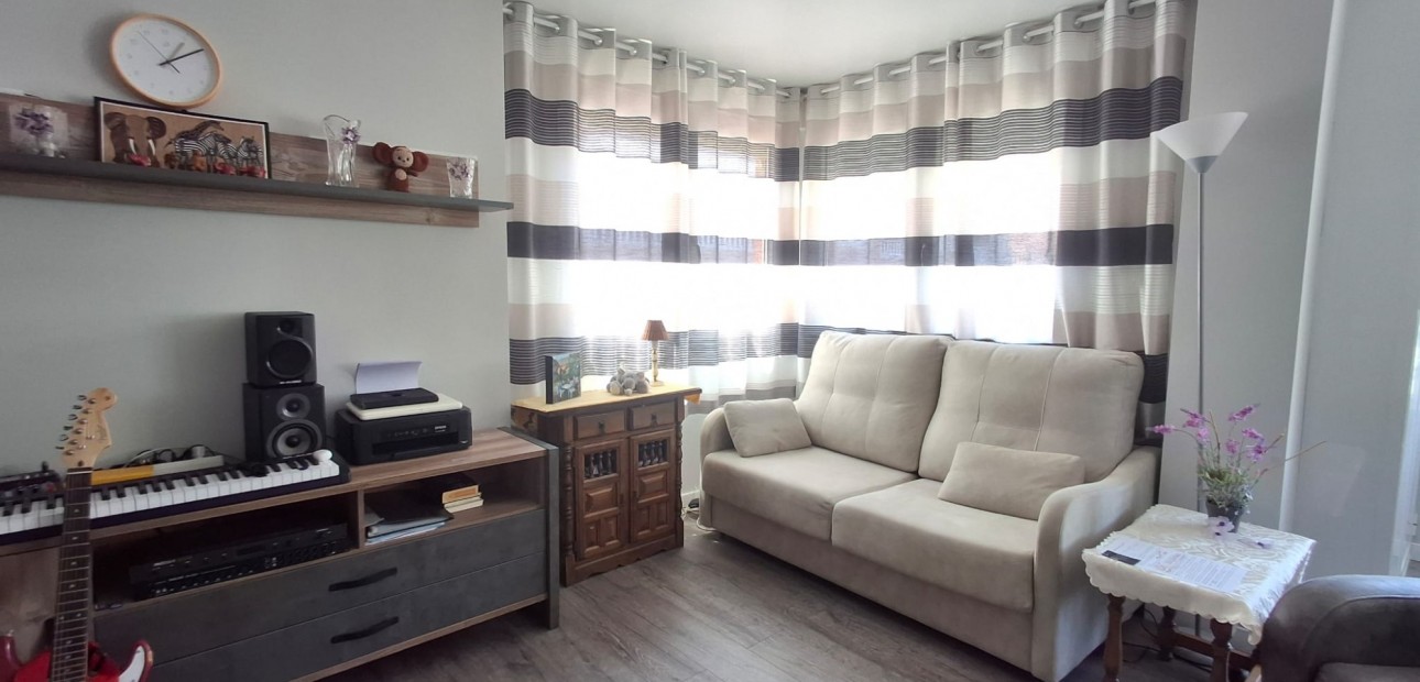 Venta - Apartamento / piso -
Torrevieja - Playa Del Cura