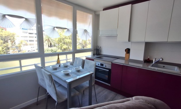 Venta - Apartamento / piso -
Torrevieja - Playa Del Cura