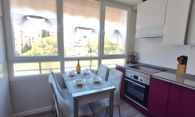 Venta - Apartamento / piso -
Torrevieja - Playa Del Cura