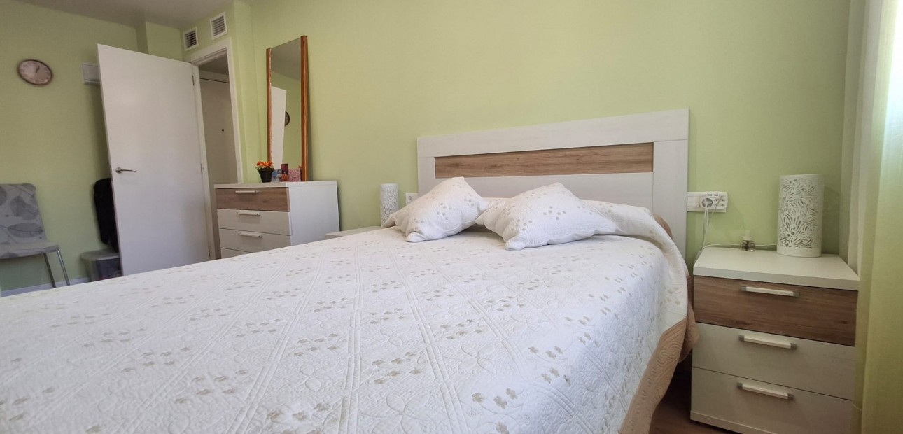 Venta - Apartamento / piso -
Torrevieja - Playa Del Cura