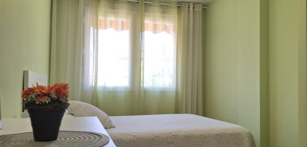 Venta - Apartamento / piso -
Torrevieja - Playa Del Cura