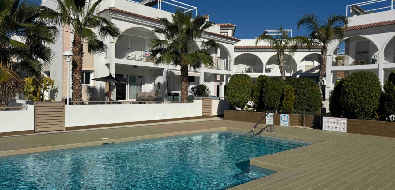 Venta - Apartamento / piso -
Rojales - Cuidad Quesada