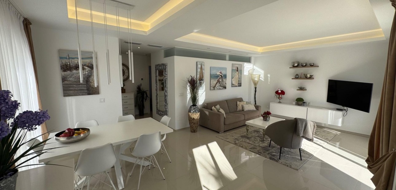 Venta - Apartamento / piso -
Rojales - Cuidad Quesada