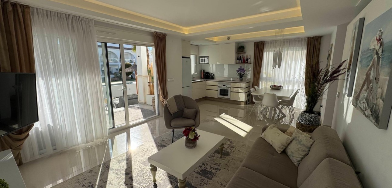 Venta - Apartamento / piso -
Rojales - Cuidad Quesada
