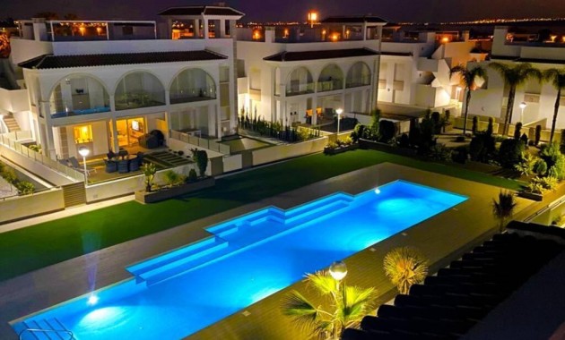 Venta - Apartamento / piso -
Rojales - Cuidad Quesada