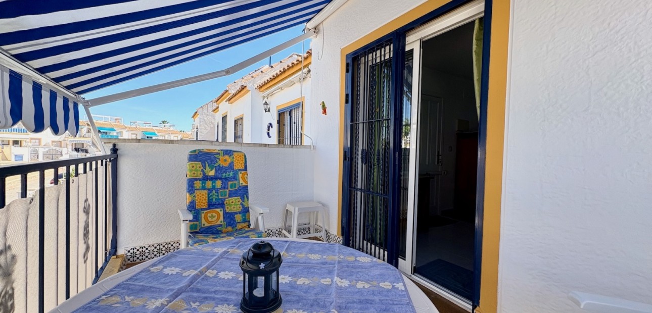 Sale - Apartment / flat -
ORIHUELA COSTA - Playa Flamenca