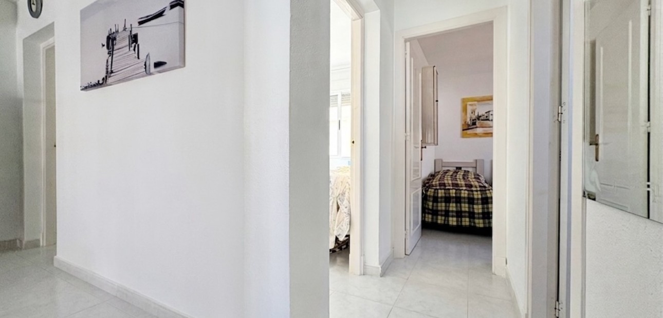 Sale - Apartment / flat -
ORIHUELA COSTA - Playa Flamenca