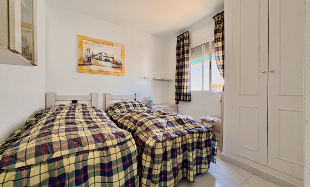 Sale - Apartment / flat -
ORIHUELA COSTA - Playa Flamenca