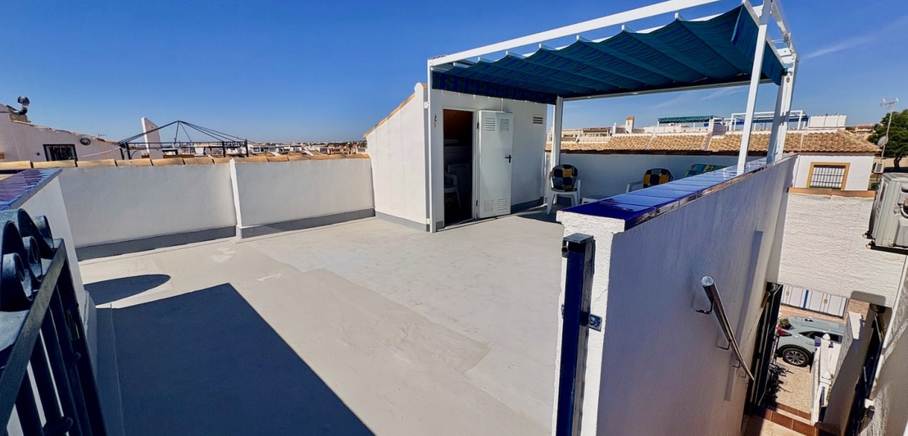 Sale - Apartment / flat -
ORIHUELA COSTA - Playa Flamenca