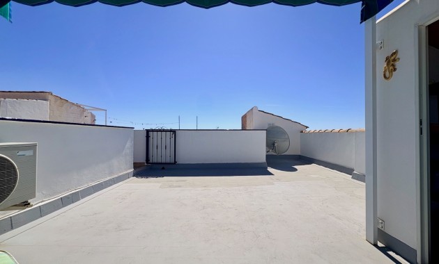 Sale - Apartment / flat -
ORIHUELA COSTA - Playa Flamenca