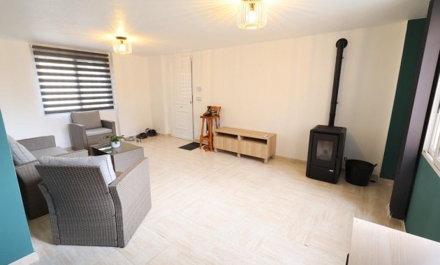 Venta - Villa -
San Miguel de Salinas - Las Filipinas