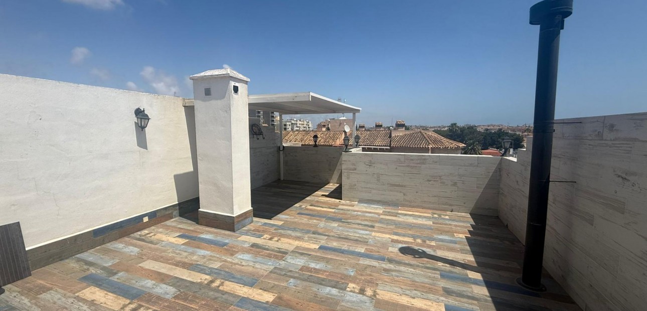 Venta - Ático -
Torrevieja - Nueva Torrevieja