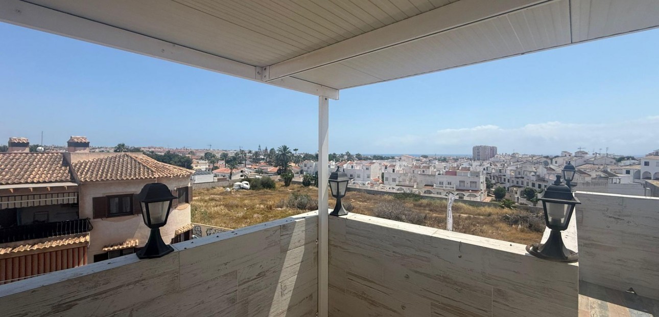 Venta - Ático -
Torrevieja - Nueva Torrevieja