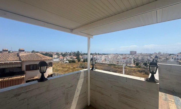 Venta - Ático -
Torrevieja - Nueva Torrevieja