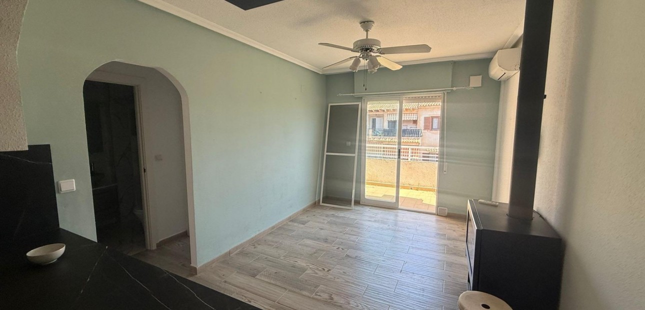 Venta - Ático -
Torrevieja - Nueva Torrevieja
