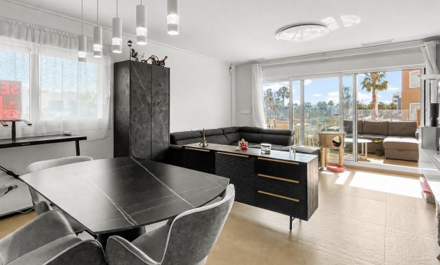 Venta - Apartamento / piso -
Guardamar del Segura - El Raso