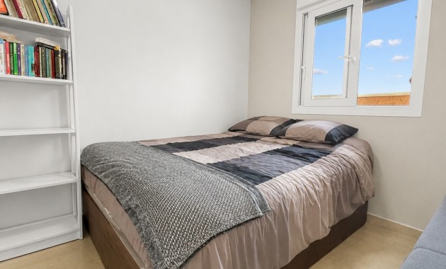 Venta - Apartamento / piso -
Guardamar del Segura - El Raso