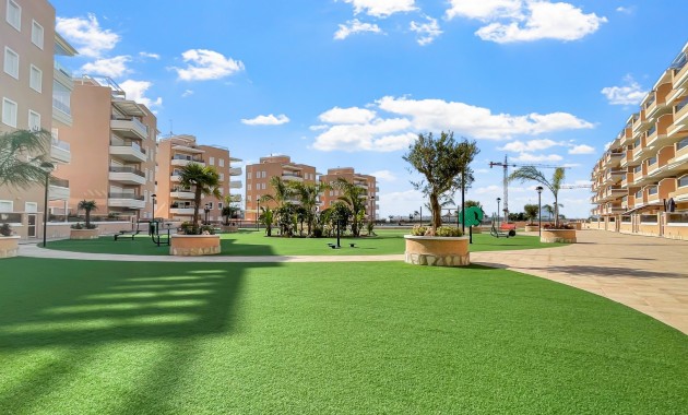 Venta - Apartamento / piso -
Guardamar del Segura - El Raso