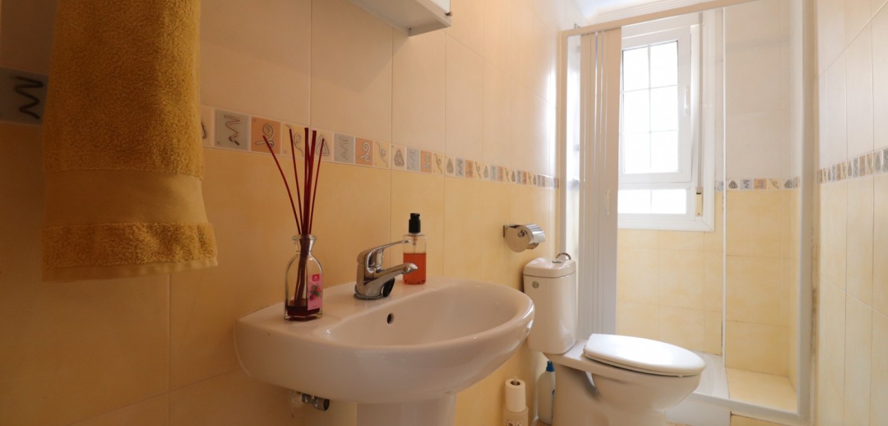 Venta - Semi Detached Villa -
Los Montesinos - La Herrada