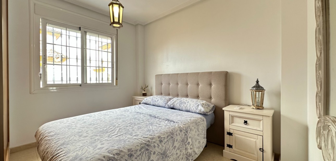 Venta - Semi Detached Villa -
Los Montesinos - La Herrada