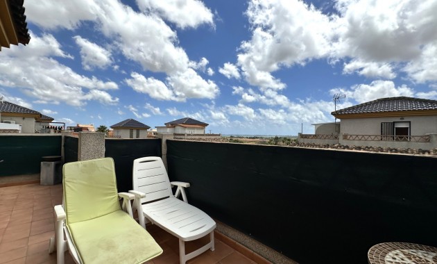 Venta - Semi Detached Villa -
Los Montesinos - La Herrada