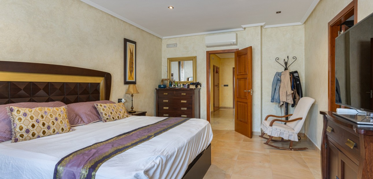 Herverkoop - Detached Villa -
Los Montesinos - La Herrada