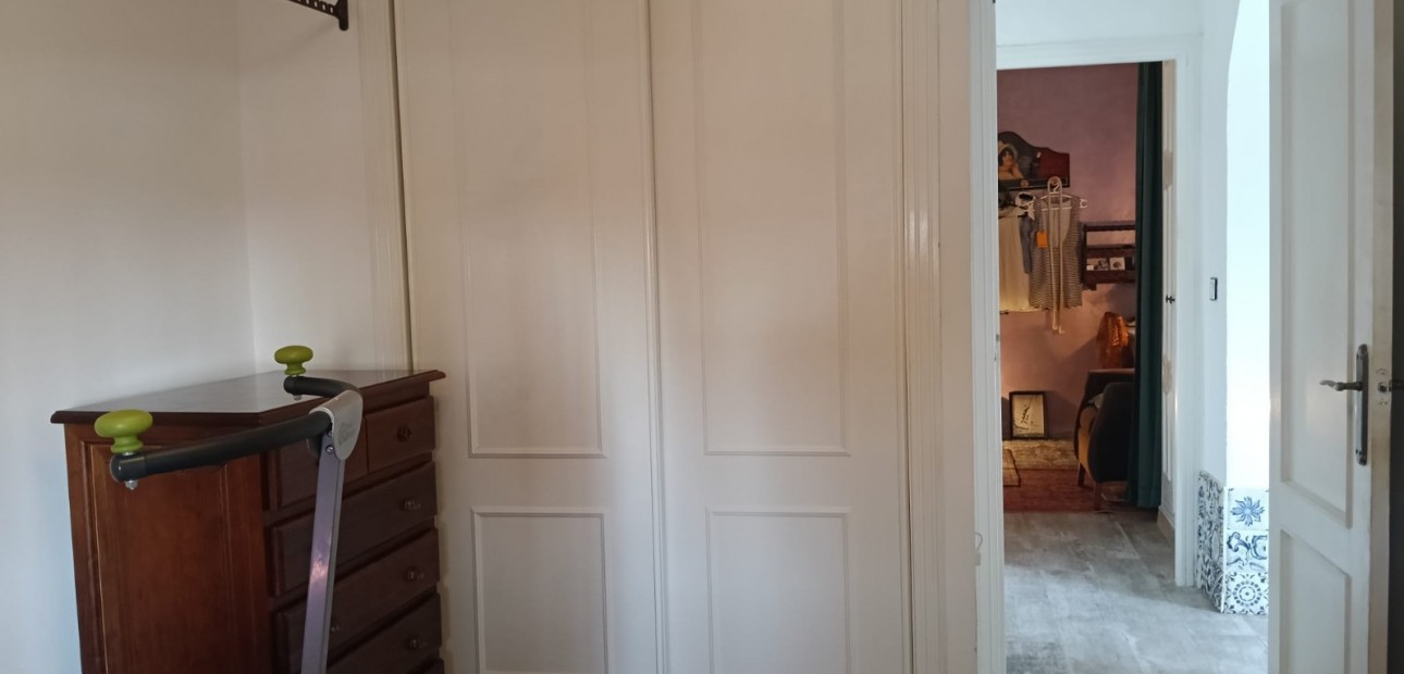 Venta - Apartamento / piso -
Los Montesinos - La Herrada