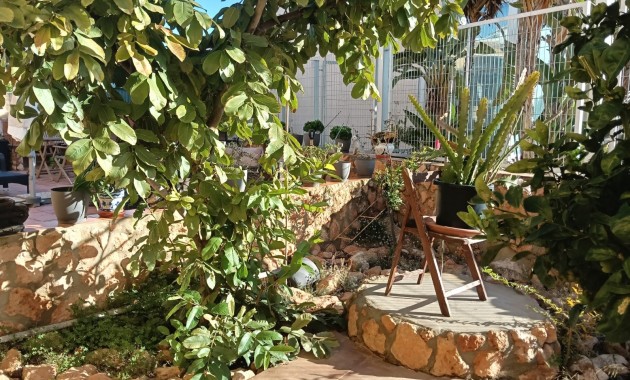 Venta - Apartamento / piso -
Los Montesinos - La Herrada