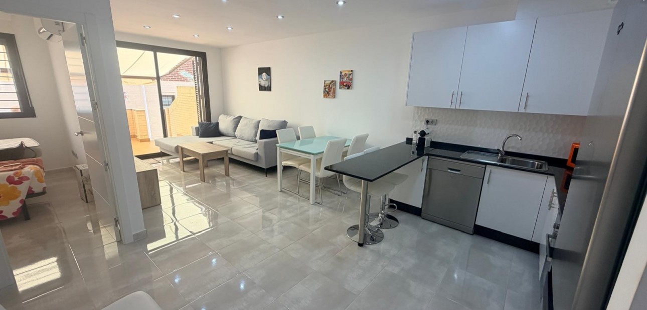 Venta - Apartamento / piso -
Orihuela Costa - Lomas de Cabo Roig