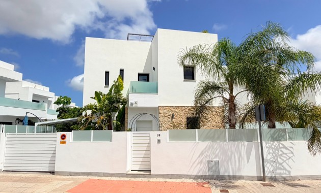 Venta - Detached Villa -
Los Montesinos - La Herrada