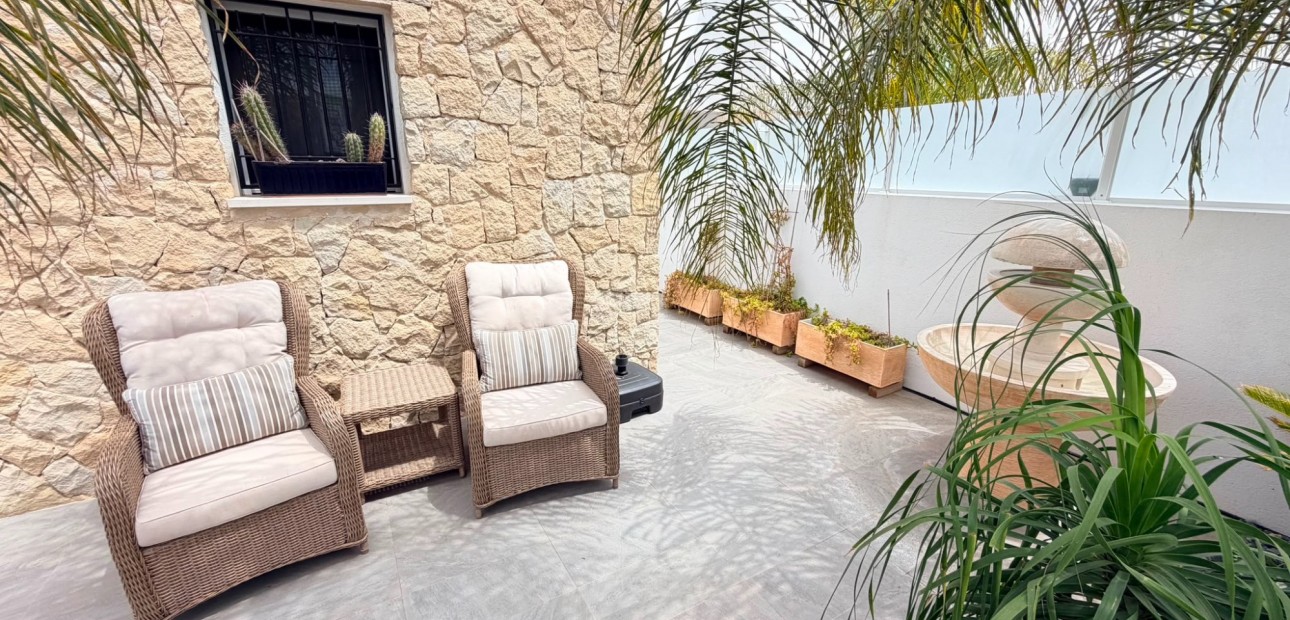 Venta - Detached Villa -
Los Montesinos - La Herrada