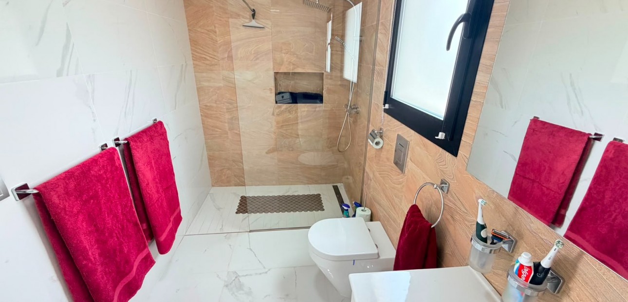 Venta - Detached Villa -
Los Montesinos - La Herrada