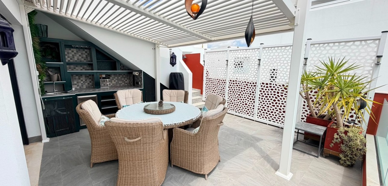 Venta - Detached Villa -
Los Montesinos - La Herrada