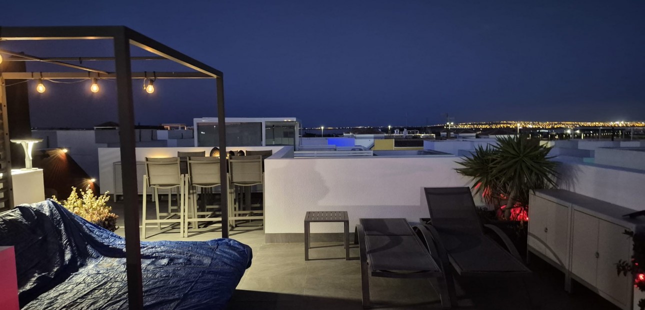Venta - Detached Villa -
Los Montesinos - La Herrada