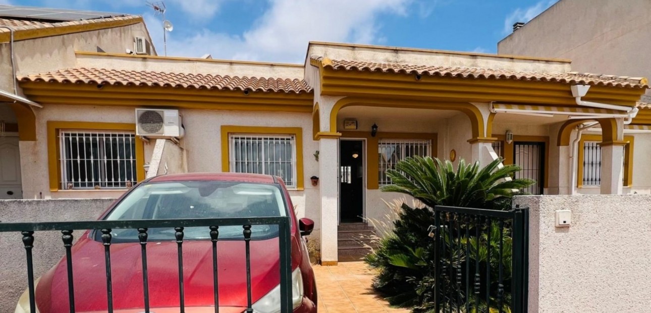 Venta - Bungalow -
Daya Nueva - Daya Nueva - Town