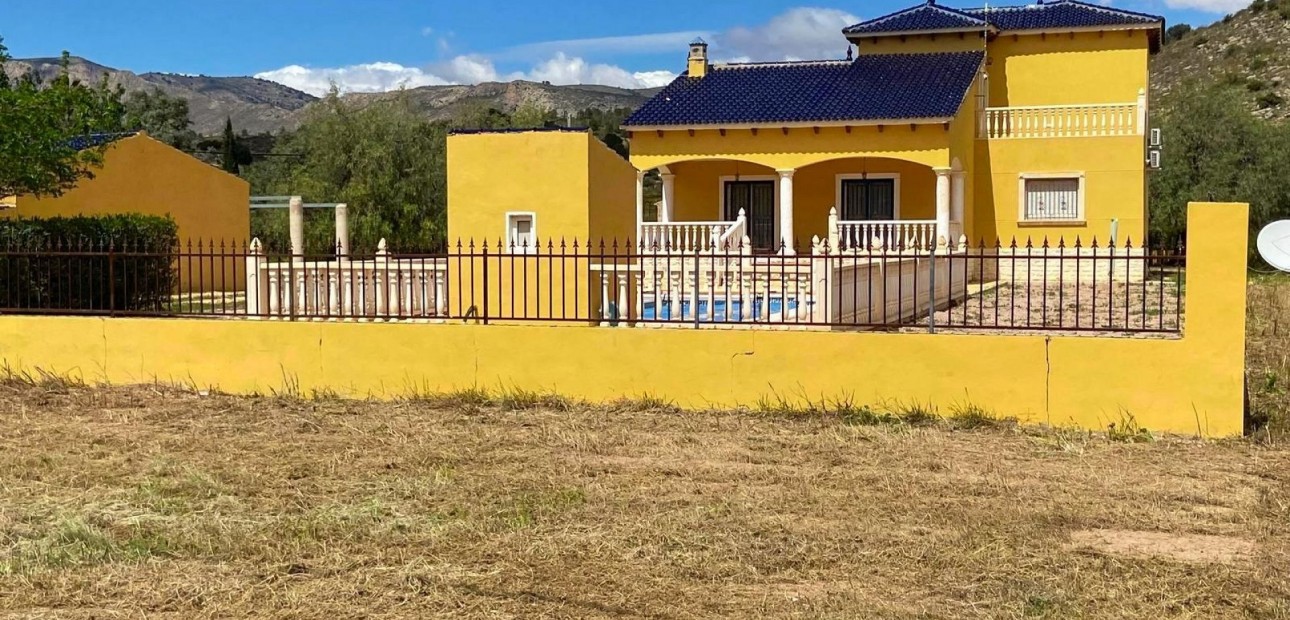 Venta - Country Property -
La Romana - La Romana - Country