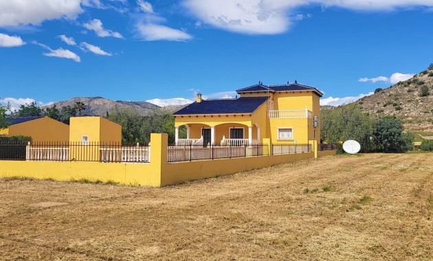 Venta - Country Property -
La Romana - La Romana - Country