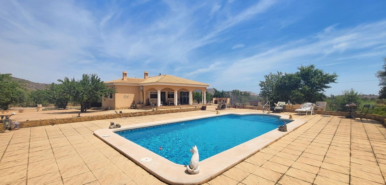 Venta - Country Property -
Hondon - Hondon de Las Nieves