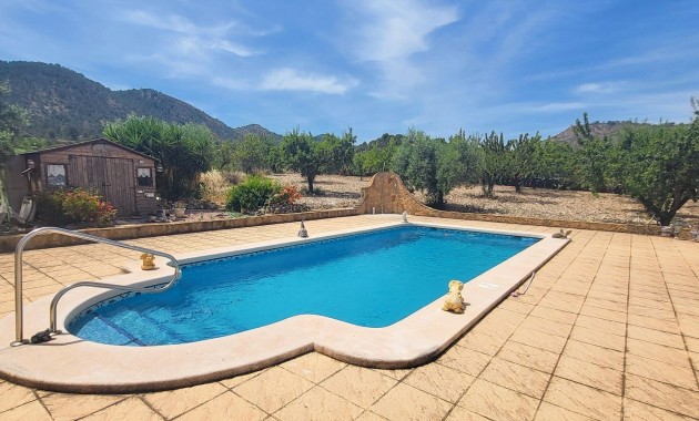 Venta - Country Property -
Hondon - Hondon de Las Nieves