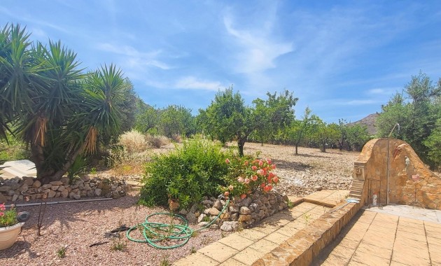 Venta - Country Property -
Hondon - Hondon de Las Nieves