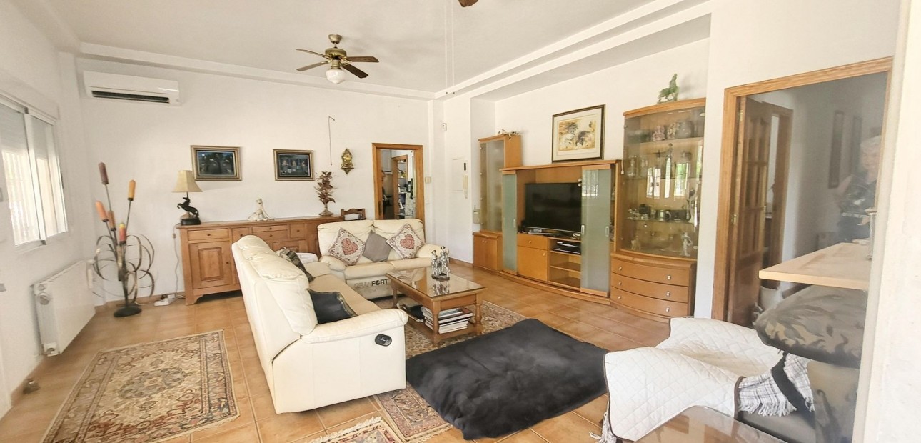 Venta - Country Property -
Hondon - Hondon de Las Nieves