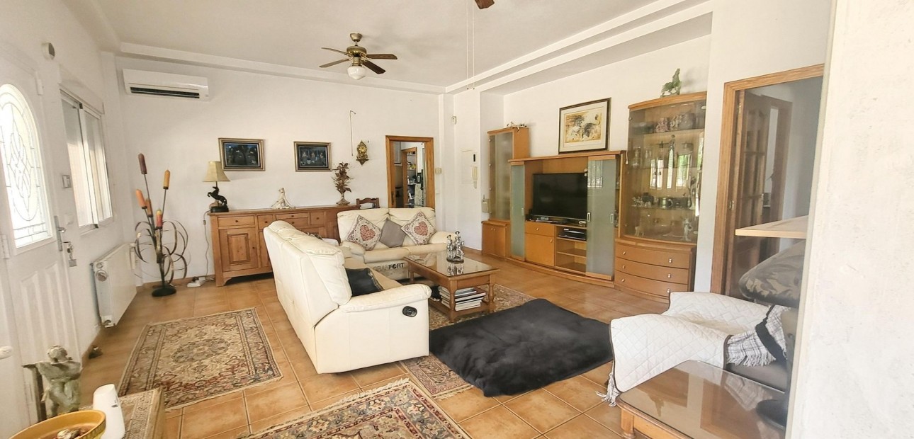 Venta - Country Property -
Hondon - Hondon de Las Nieves
