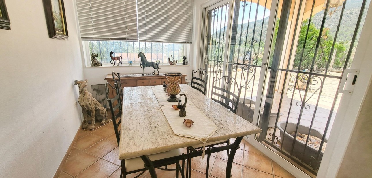 Venta - Country Property -
Hondon - Hondon de Las Nieves