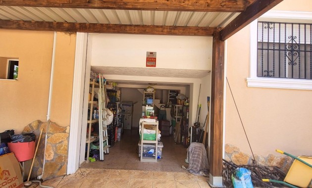 Venta - Country Property -
Hondon - Hondon de Las Nieves