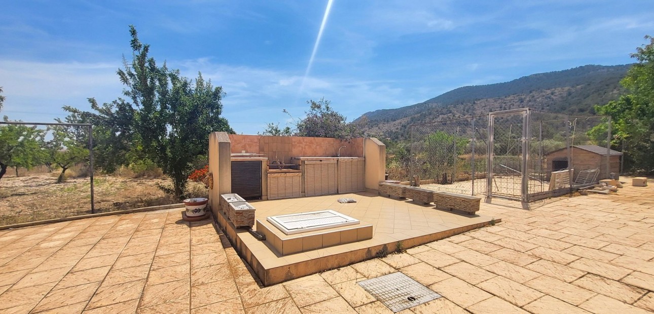Venta - Country Property -
Hondon - Hondon de Las Nieves